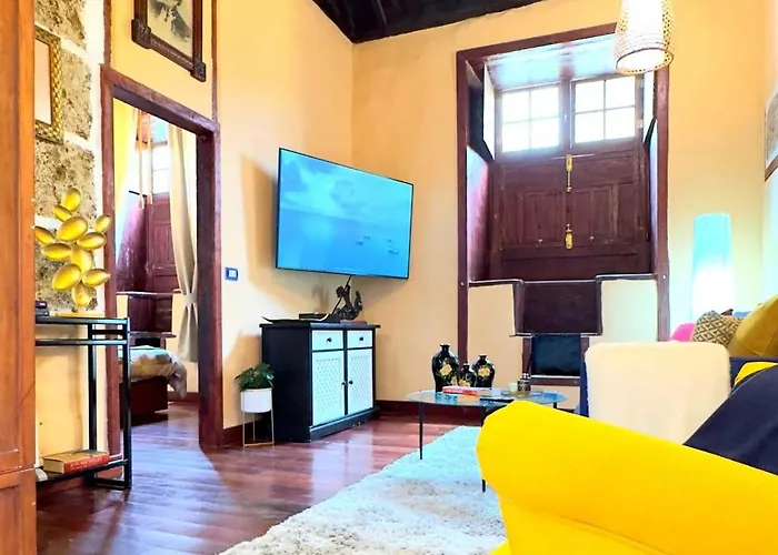 Charming House In With Comfort Vakantiehuis