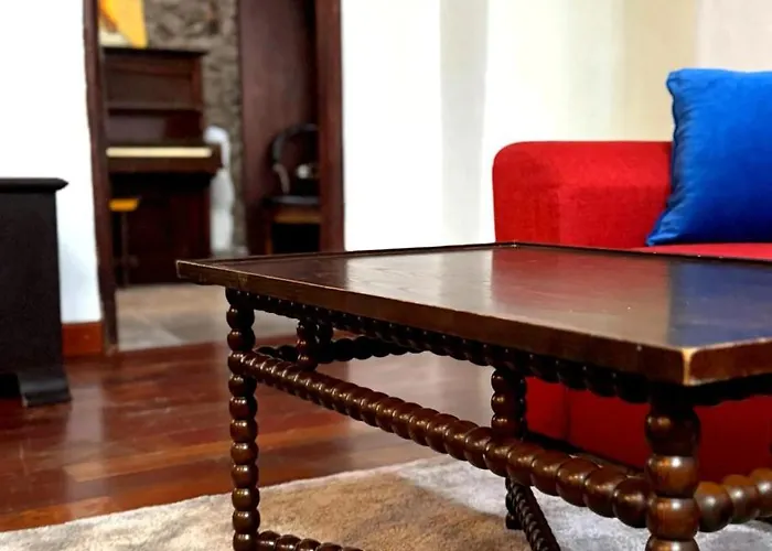 Charming House In With Comfort