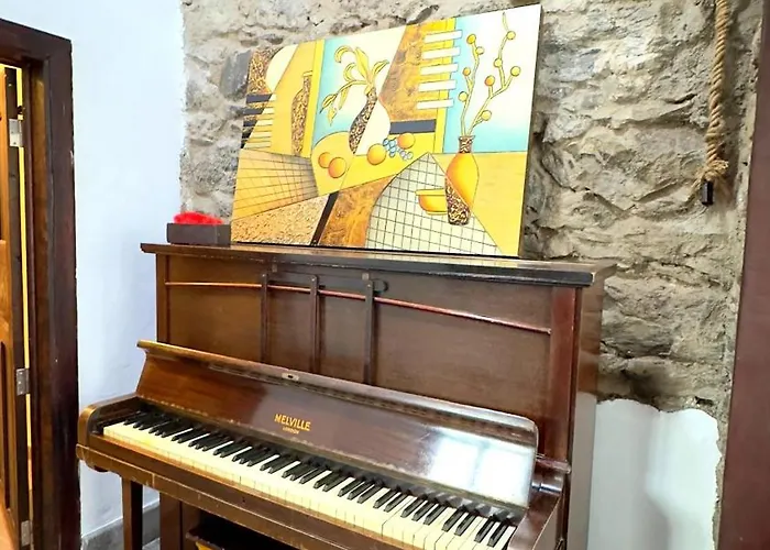 Charming House In With Comfort *